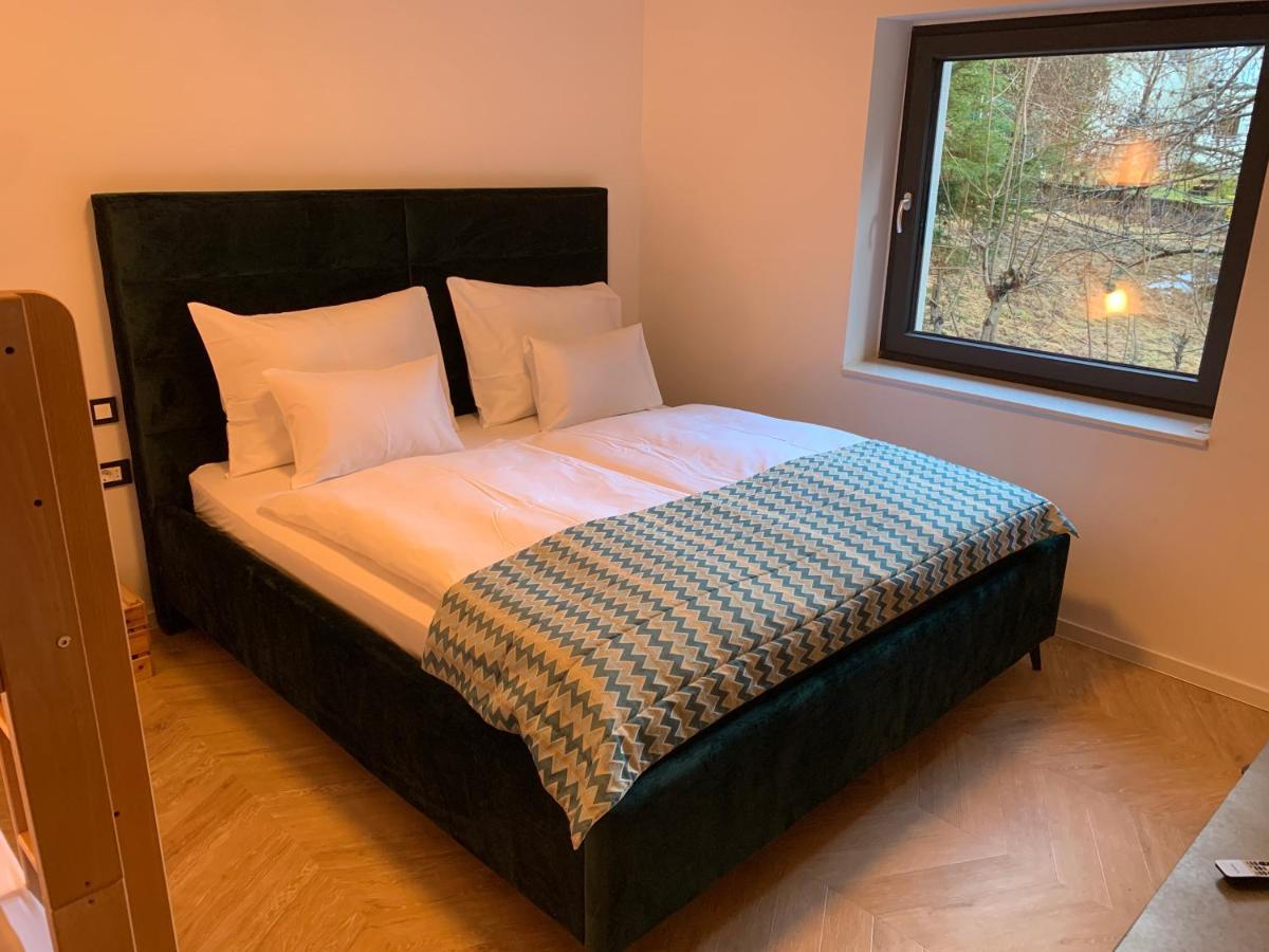 Pine Tree Holiday House 戈德马图杰克 外观 照片