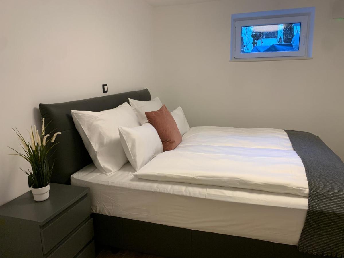 Pine Tree Holiday House 戈德马图杰克 外观 照片